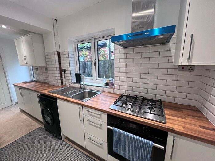 3 Bedroom Property To Rent In Victoria Avenue, Glovers Road, Small Heath, Birmingham, B10