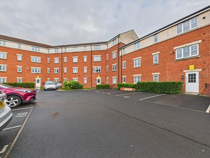 2 Bedroom Apartment For Sale In Appleby Close, Darlington, County Durham, DL1