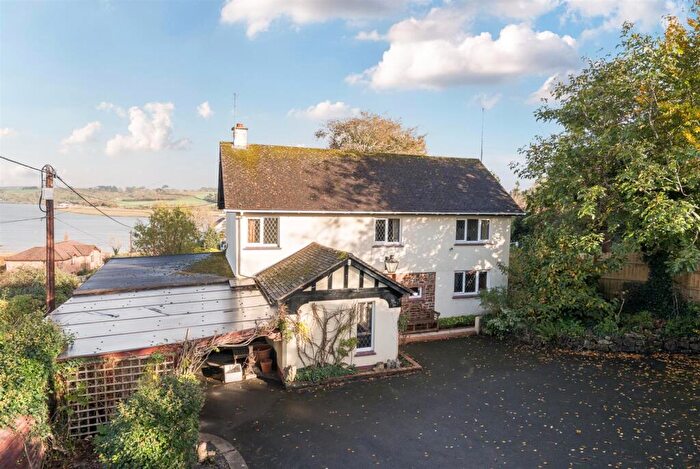 3 Bedroom Detached House For Sale In Limers Lane, Northam, EX39