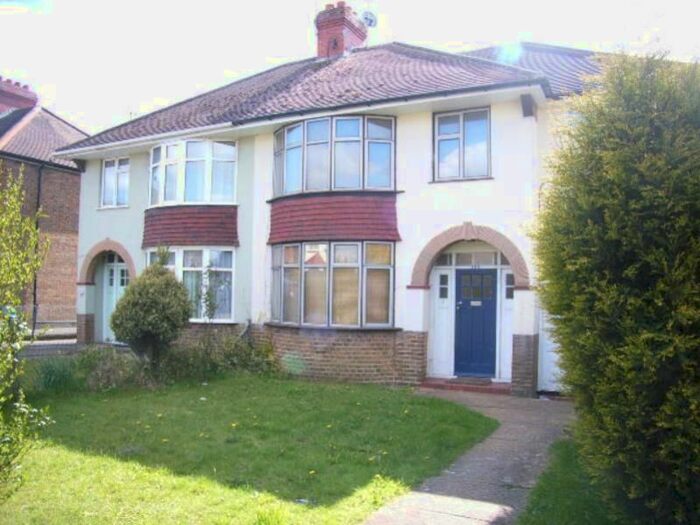 4 Bedroom Semi-Detached House To Rent In Franklynn Road, Haywards Heath, West Sussex, RH16