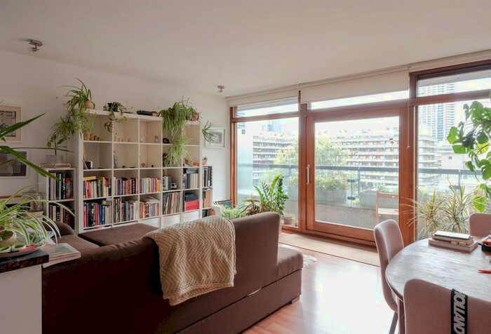 1 Bedroom Flat To Rent In Barbican, London, EC2Y