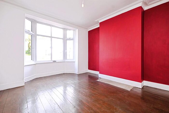 4 Bedroom End Of Terrace House For Sale In Tredegar Road, Ebbw Vale, NP23
