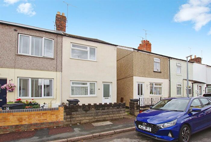 2 Bedroom End Terrace House For Sale In Hawkins Street, Rodbourne, Swindon, SN2