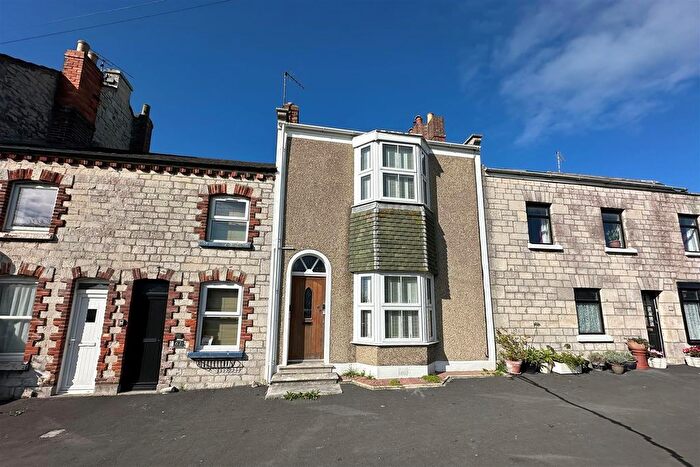 2 Bedroom Terraced House For Sale In Easton Street, Portland, DT5