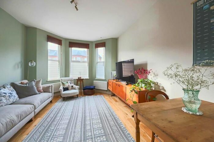 2 Bedroom Flat To Rent In Coldershaw Road, London, W13