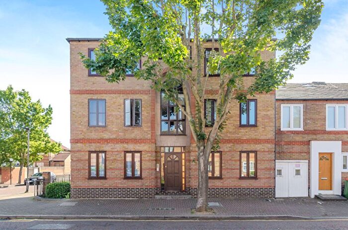 1 Bedroom Flat For Sale In Kingfisher Street, Beckton, London, E6