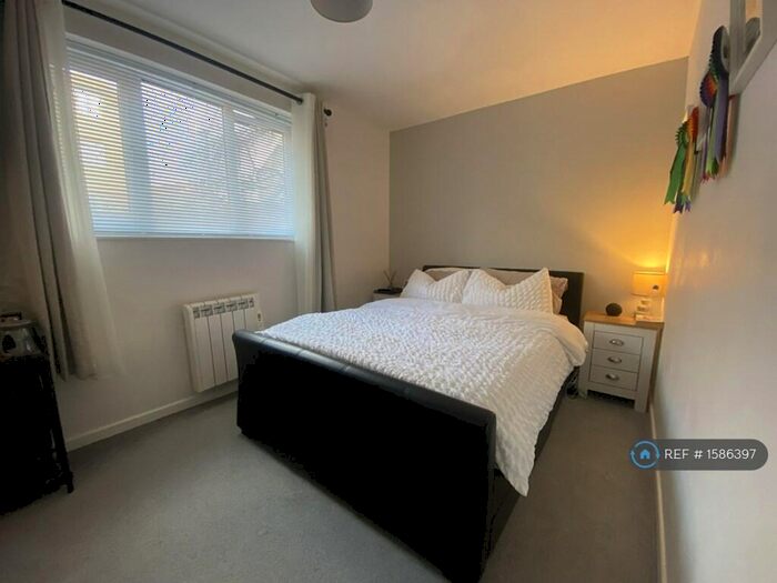 1 Bedroom Flat To Rent In Granary Court, Dunmow, CM6