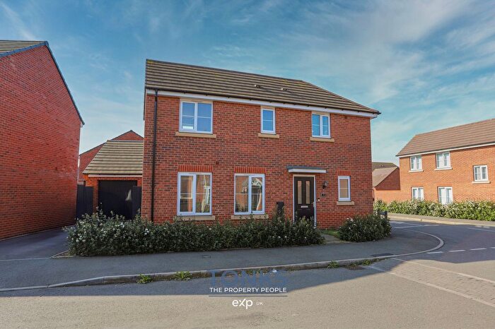 3 Bedroom Detached House For Sale In Halesowen, B62