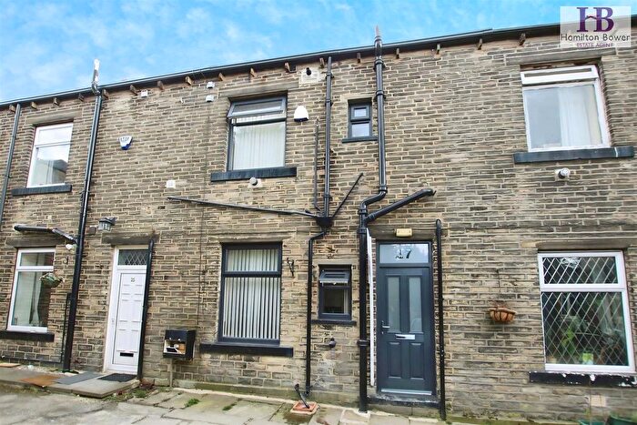 1 Bedroom Terraced House For Sale In Lydgate, Northowram, Halifax, HX3