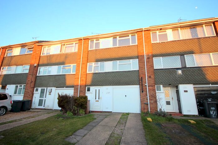 3 Bedroom Terraced House To Rent In Brendon Avenue, Luton LU2