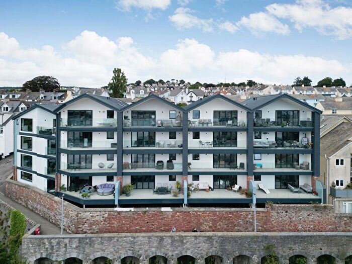 2 Bedroom Flat For Sale In Grand Banks Clay Lane, TQ14