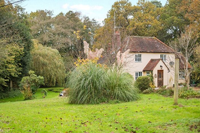 2 Bedroom Detached House For Sale In Elstead, Godalming, Surrey, GU8