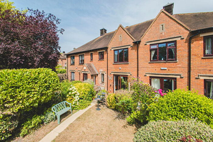 1 Bedroom Flat For Sale In Parsonage Court, Highworth, Swindon, SN6