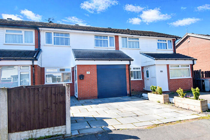 3 Bedroom Terraced House For Sale In Rossett Drive, Davyhulme, M41
