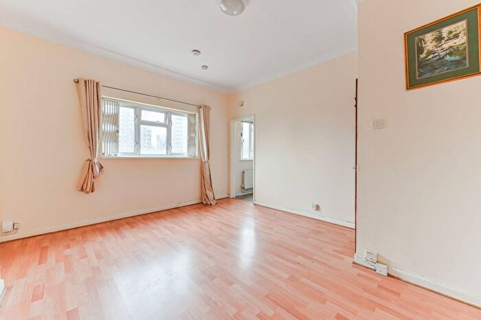 1 Bedroom Flat To Rent In Lansdowne Road, East Croydon, Croydon, CR0