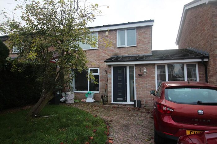 3 Bedroom Link Detached House To Rent In Dovedale, Thornbury, BS35