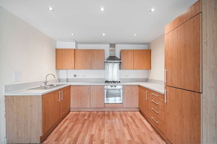 2 Bedroom Flat For Sale In Kendra Hall Road, South Croydon, CR2