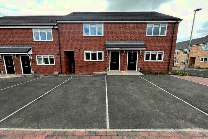 3 Bedroom Terraced House To Rent In Slim Drive, Nottingham, NG4