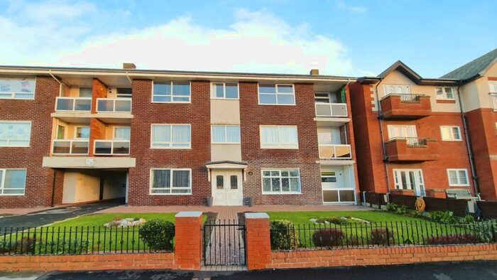 2 Bedroom Apartment To Rent In Clifton Drive, Blackpool, Lancashire, FY4