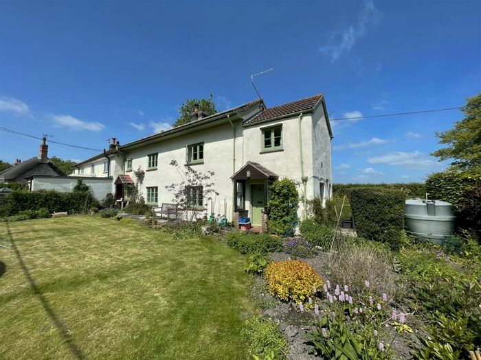 3 Bedroom Semi-Detached House For Sale In Bowerchalke, Salisbury, SP5