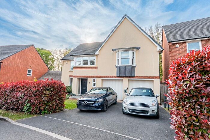 6 Bedroom Detached House For Sale In Beacon Drive, Newton Abbot, TQ12