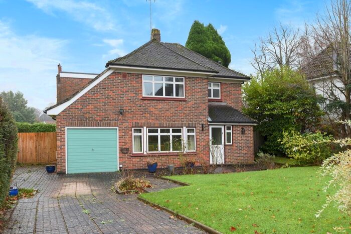 4 Bedroom Detached House To Rent In The Chestnuts, Summerhill Drive, Lindfield, Haywards Heath, RH16