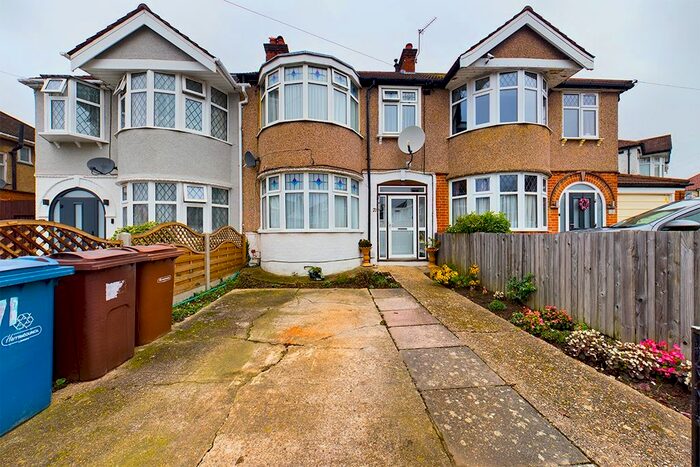 3 Bedroom Terraced House To Rent In Windsor Crescent, Harrow, HA2