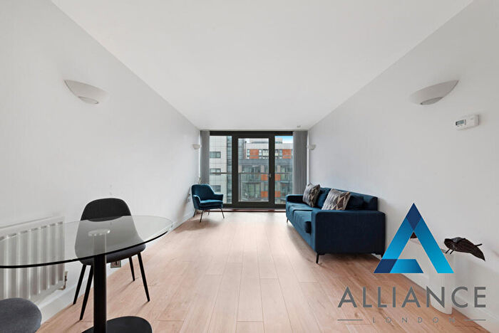 1 Bedroom Flat To Rent In Neutron Tower, Blackwall Way, E14