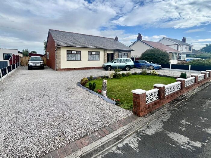 4 Bedroom Bungalow For Sale In Ralphs Wifes Lane, Banks, Southport, PR9