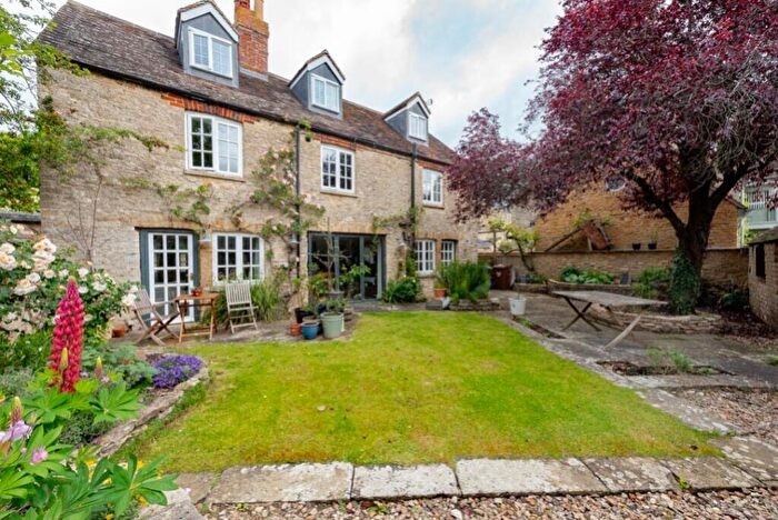 4 Bedroom Cottage To Rent In Mill Street, Islip, Kidlington, Oxfordshire, OX5