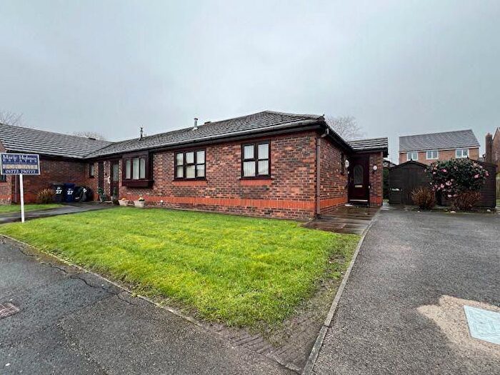 2 Bedroom Semi-Detached Bungalow For Sale In Crownlee, Penwortham. Preston, PR1