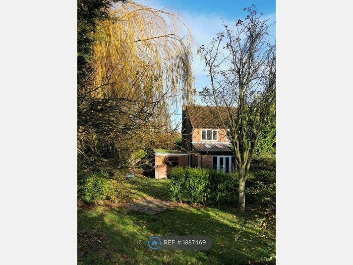 3 Bedroom Semi-Detached House To Rent In Sudthorpe Hill, Grantham, NG32