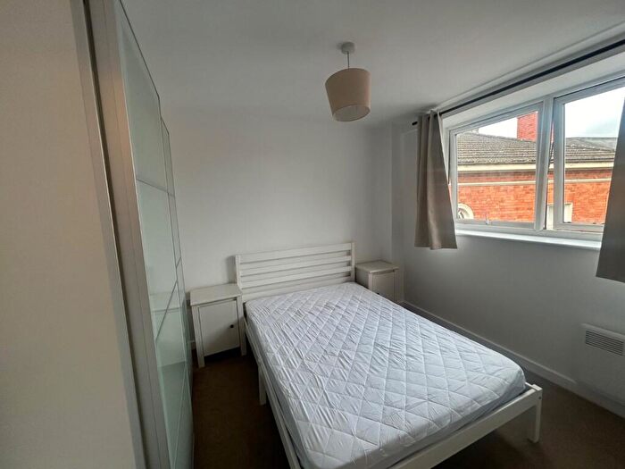 1 Bedroom Flat To Rent In Herbert Street, Redditch, Worcestershire, B98