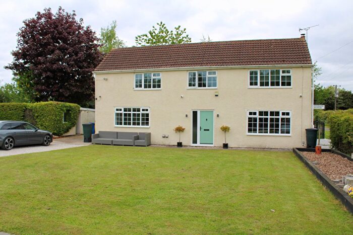 3 Bedroom Cottage For Sale In Owmby Lane, North Kelsey Moor, LN7