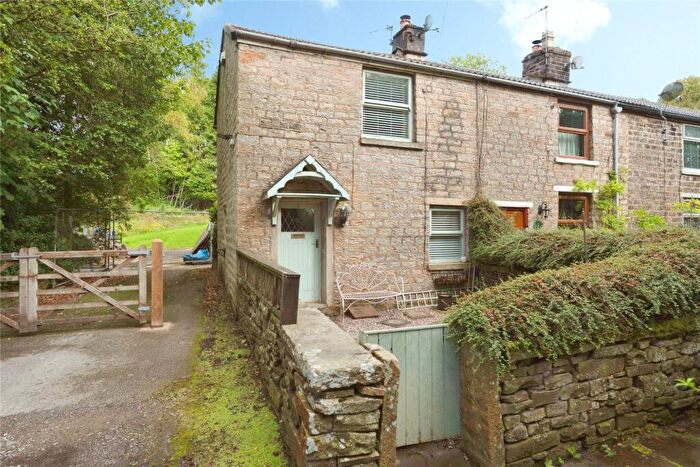 2 Bedroom End Of Terrace House For Sale In Clough St, Darwen, BB3
