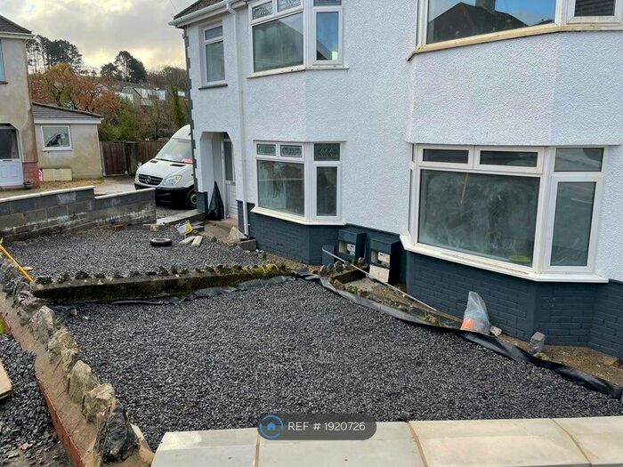 3 Bedroom Semi-Detached House To Rent In Badminton Gardens, Swansea, SA5