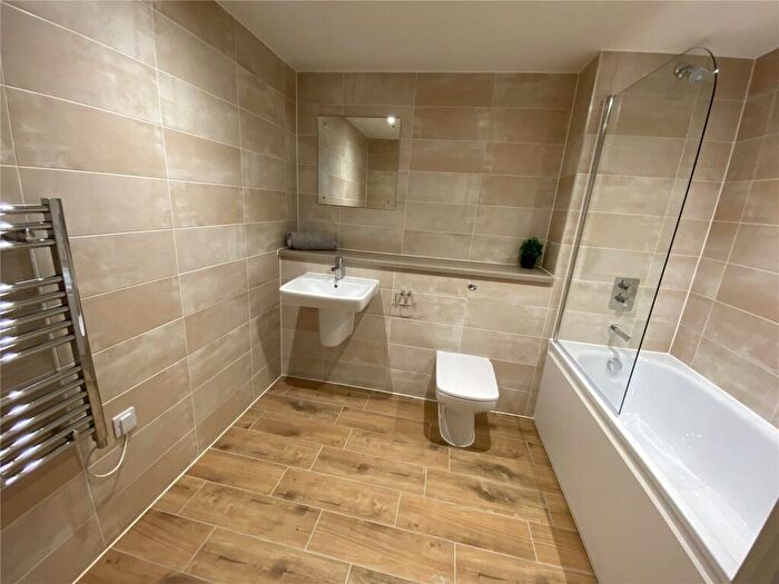 1 Bedroom Flat To Rent In Manchester Waters, Pomona Strand, Old Trafford, M16