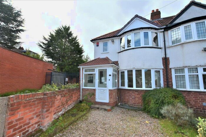 3 Bedroom House To Rent In Corisande Road, Birmingham, B29