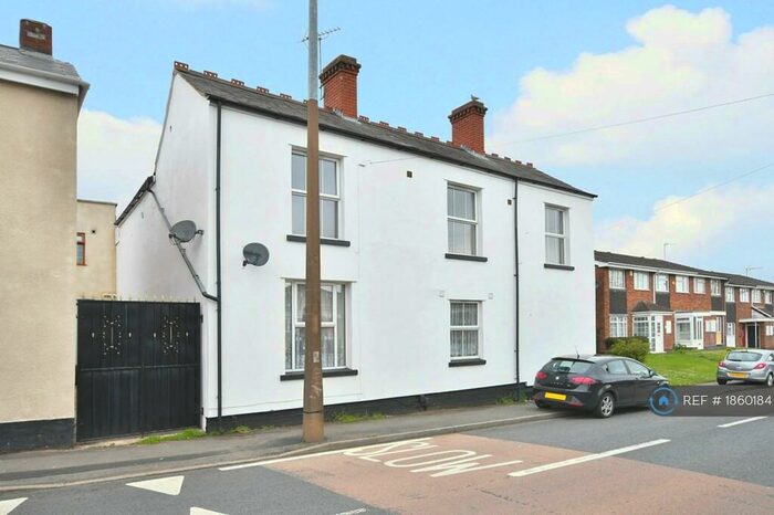 1 Bedroom Flat To Rent In St. Johns Street, Dudley, DY2