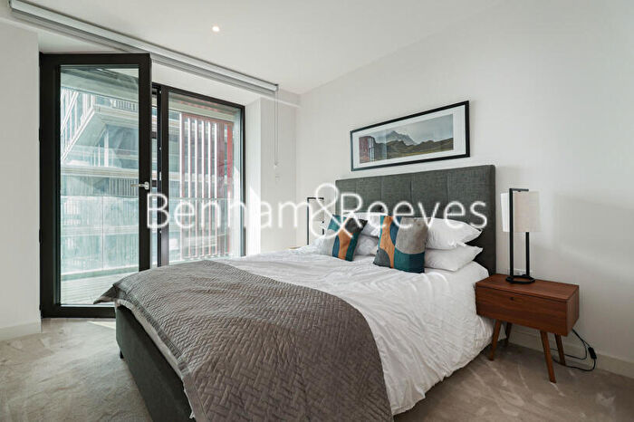 2 Bedroom Apartment To Rent In Royal Wharf Riverscape, London, E16