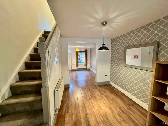 2 Bedroom Link Detached House To Rent In Gloucester Street, Newtown, CH1