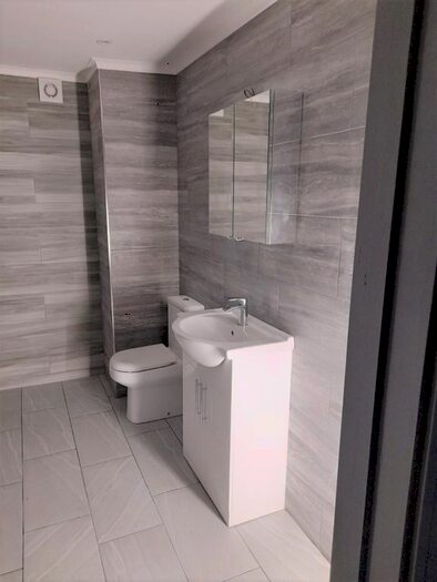 2 Bedroom Flat To Rent In East Street, Rochford, SS4