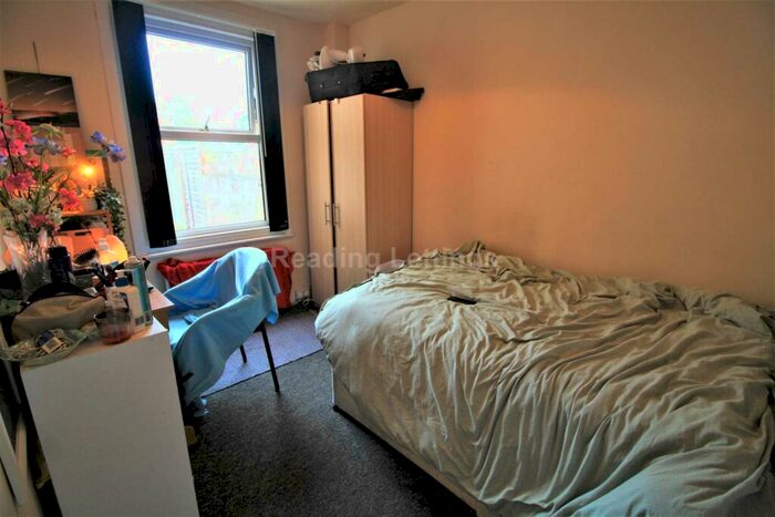 5 Bedroom Terraced House To Rent In Hatherley Road, Reading - Gas Included, RG1
