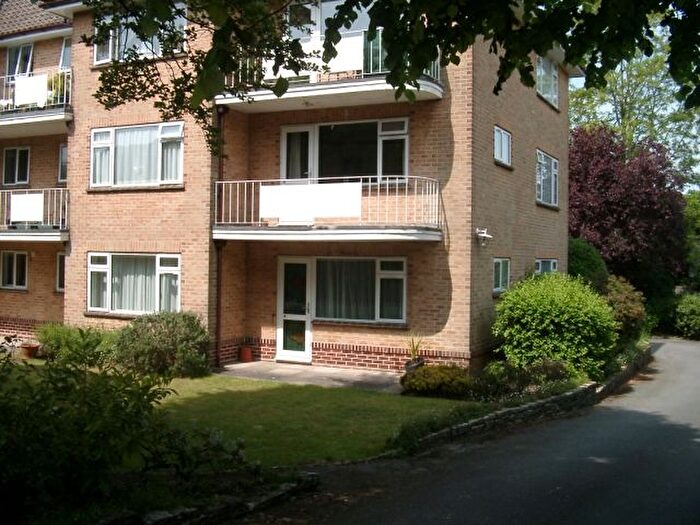 1 Bedroom Flat To Rent In Parkstone, Poole, BH14