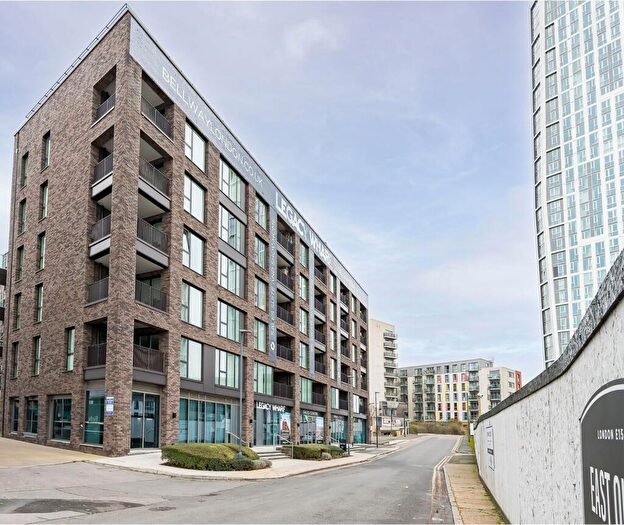 1 Bedroom Flat For Sale In Legacy Wharf, Stratford, E15