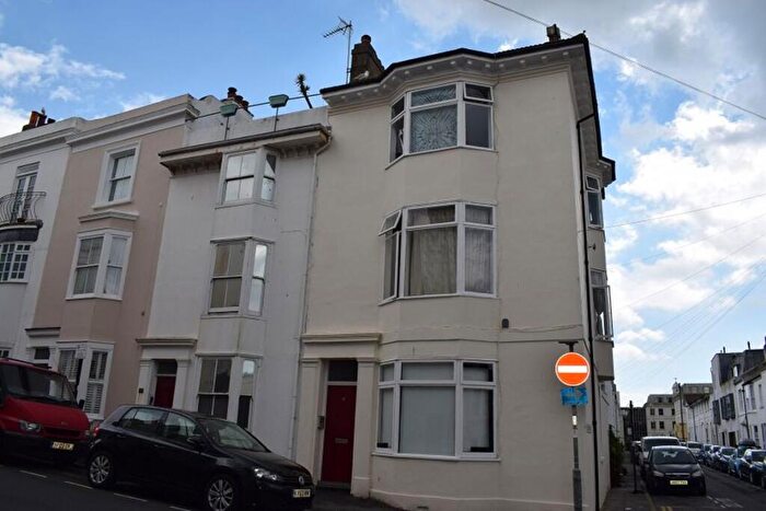 Apartment To Rent In College Place, Brighton, BN2