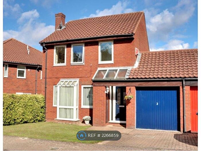 3 Bedroom Semi-Detached House To Rent In Colston Bassett, Emerson Valley, Milton Keynes, MK4