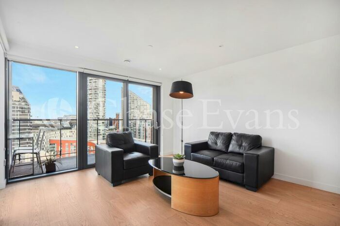 2 Bedroom Flat To Rent In Horizons Tower, Yabsley Street, Canary Wharf, London, E14