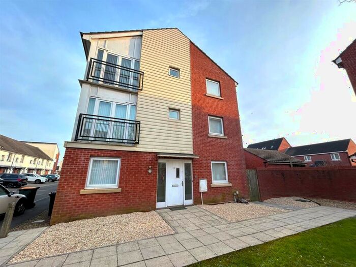 5 Bedroom Detached House To Rent In Alicia Way, Newport, NP20