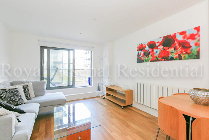 1 Bedroom Apartment To Rent In West Carriage House, Royal Arsenal, SE18